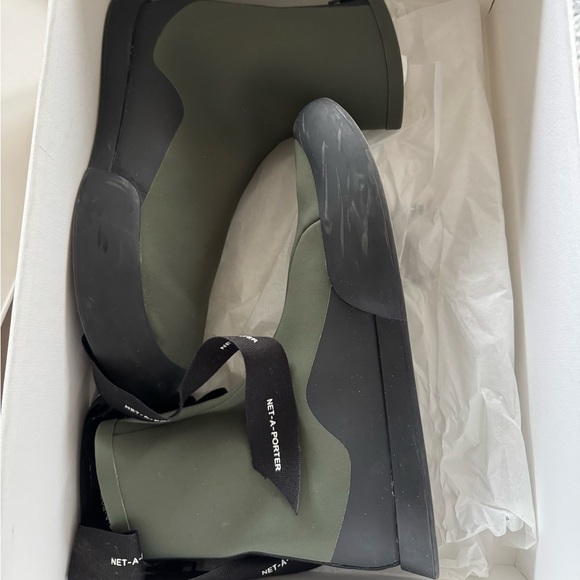 The Row Scuba Boots Khaki - Picture 7 of 9